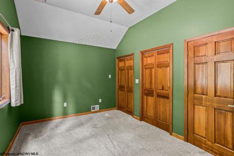 17 Goldfinch Lane Terra Alta WV 26764