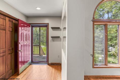 17 Goldfinch Lane Terra Alta WV 26764