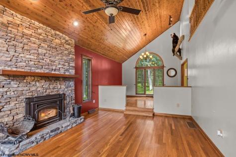 17 Goldfinch Lane Terra Alta WV 26764