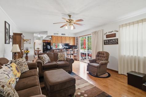 15 Homestead Street West Union WV 26456