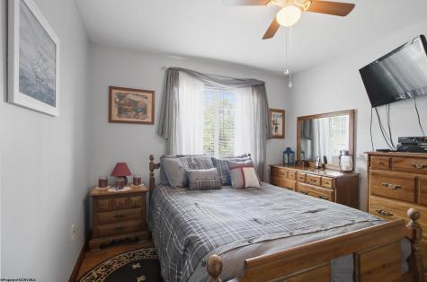 15 Homestead Street West Union WV 26456