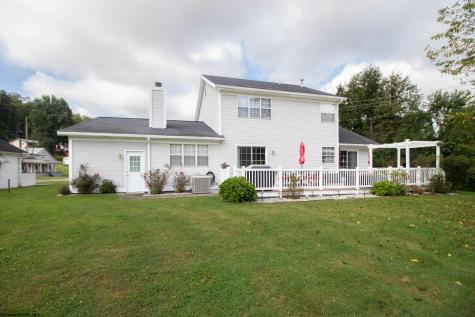 15 Homestead Street West Union WV 26456
