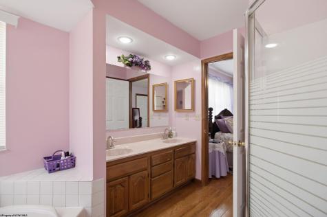 15 Homestead Street West Union WV 26456