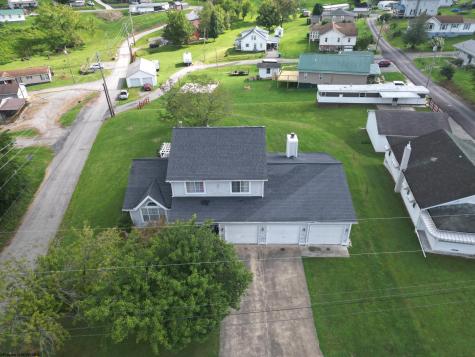 15 Homestead Street West Union WV 26456