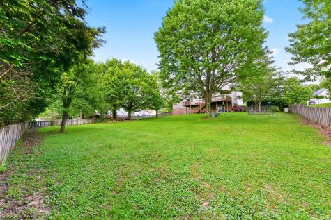 1268 Kings Road Morgantown WV 26508