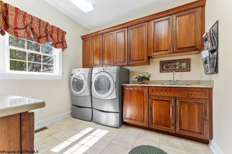 358 Vitez Drive Morgantown WV 26508