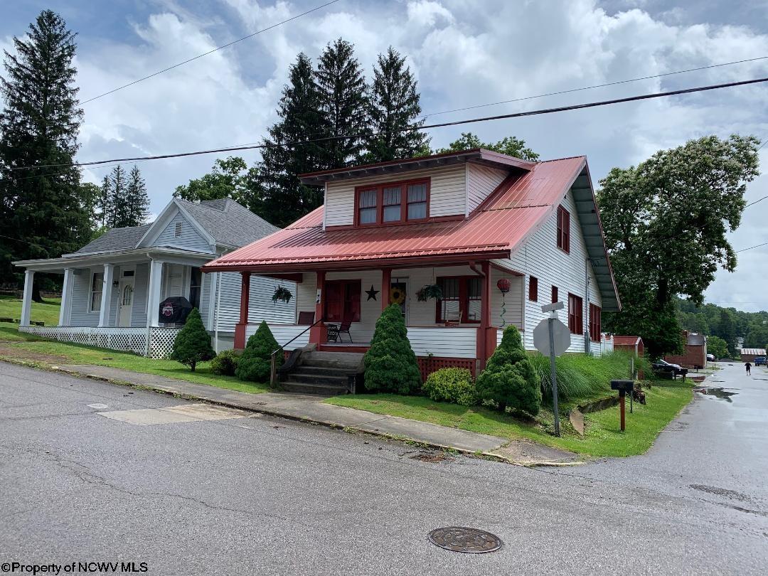 152 Bridge Street Belington WV 26250