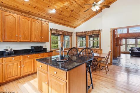 404 Black Bear Trail Davis WV 26260