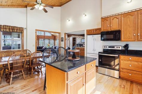 404 Black Bear Trail Davis WV 26260