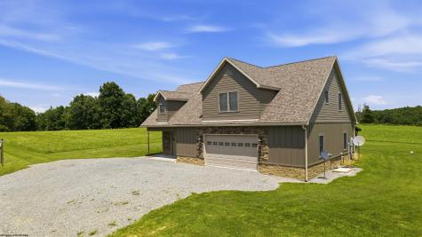 1586 Vannoys Mill Road Belington WV 26250