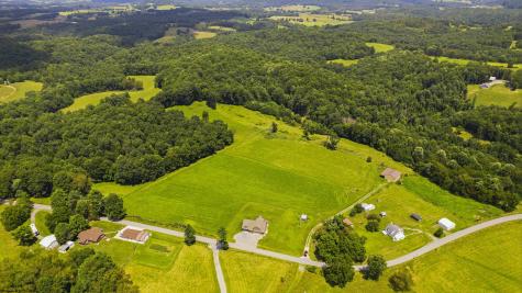 1586 Vannoys Mill Road Belington WV 26250