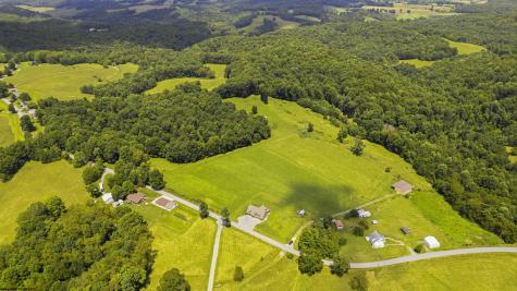 1586 Vannoys Mill Road Belington WV 26250
