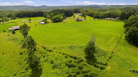 1586 Vannoys Mill Road Belington WV 26250
