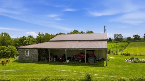 1586 Vannoys Mill Road Belington WV 26250
