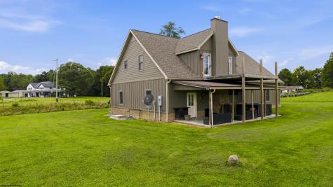 1586 Vannoys Mill Road Belington WV 26250