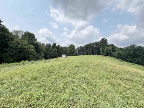1586 Vannoys Mill Road Belington WV 26250