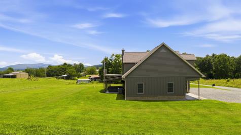1586 Vannoys Mill Road Belington WV 26250