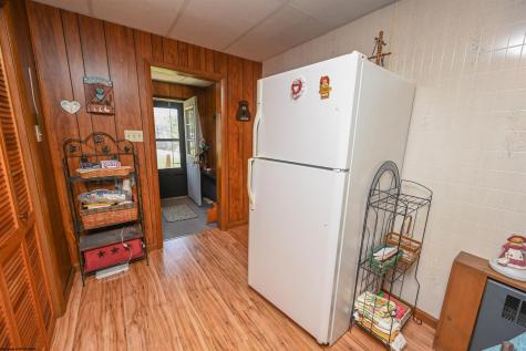 70 Brown Street Thomas WV 26292
