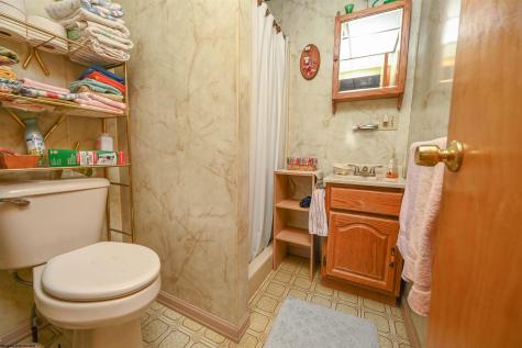 70 Brown Street Thomas WV 26292