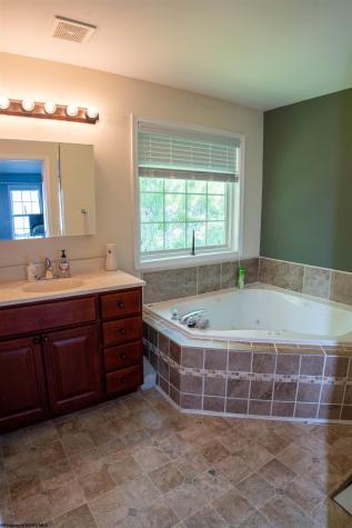 156 Auburn Drive Morgantown WV 26501