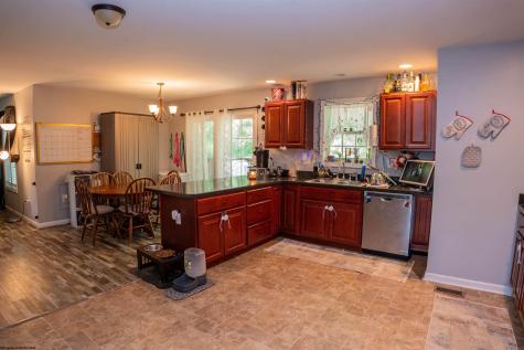 156 Auburn Drive Morgantown WV 26501