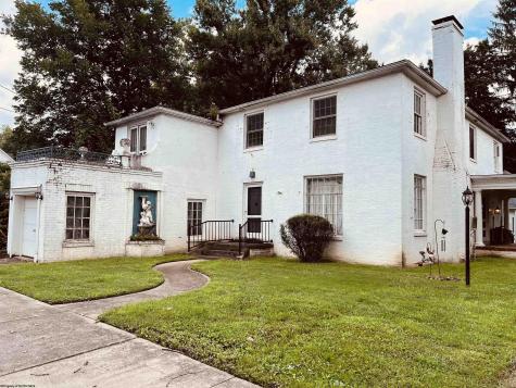 1 E 4th Street Weston WV 26452