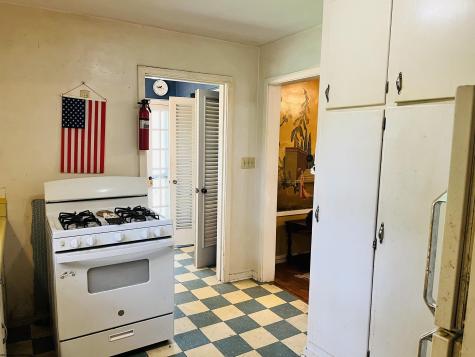 1 E 4th Street Weston WV 26452