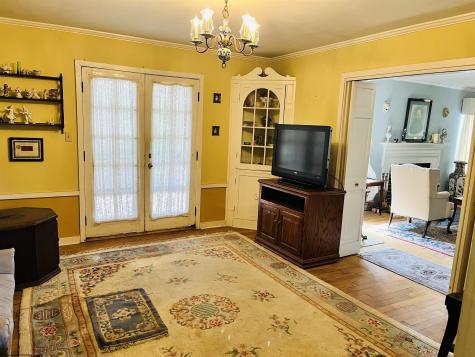 1 E 4th Street Weston WV 26452
