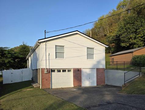 180 Pike Street New Martinsville WV 26155