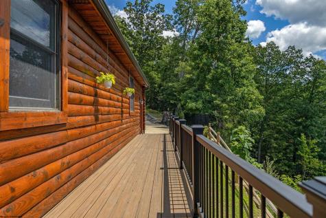 200 Oak Ridge Drive Morgantown WV 26508