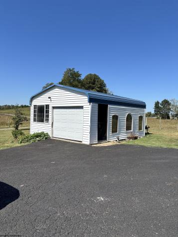 1573 Point Pleasant Road Belington WV 26250
