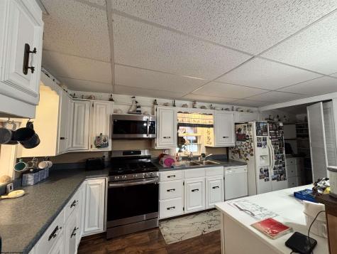 1573 Point Pleasant Road Belington WV 26250