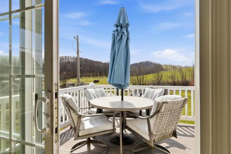 403 Oakmont Court Maidsville WV 26541