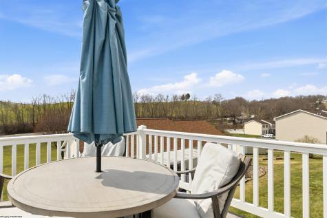 403 Oakmont Court Maidsville WV 26541