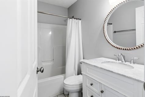 403 Oakmont Court Maidsville WV 26541