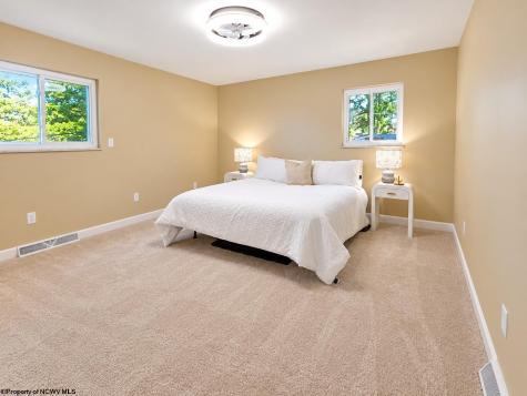 1344 Cherry Lane Morgantown WV 26505