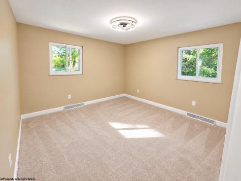 1344 Cherry Lane Morgantown WV 26505