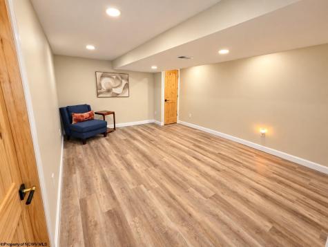 1344 Cherry Lane Morgantown WV 26505
