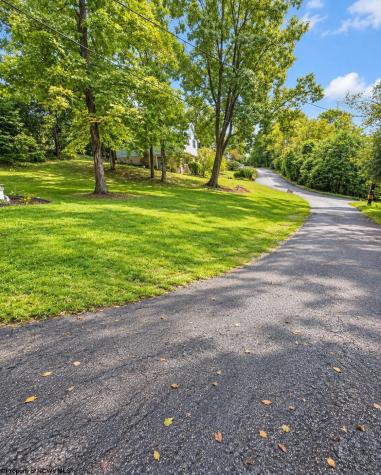 1344 Cherry Lane Morgantown WV 26505