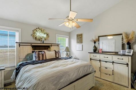 8 Coolview Lane Bridgeport WV 26330