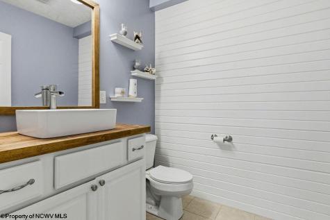 8 Coolview Lane Bridgeport WV 26330