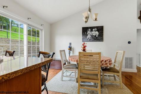 8 Coolview Lane Bridgeport WV 26330