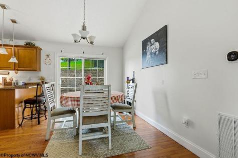 8 Coolview Lane Bridgeport WV 26330
