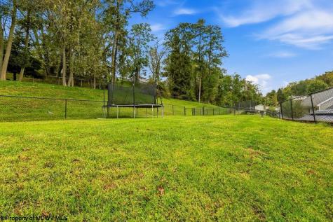 8 Coolview Lane Bridgeport WV 26330