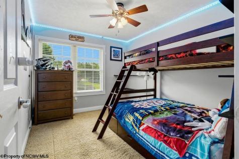 8 Coolview Lane Bridgeport WV 26330