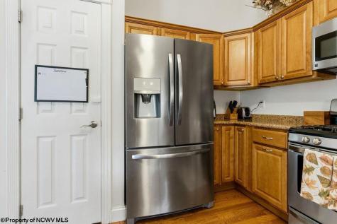 8 Coolview Lane Bridgeport WV 26330
