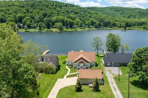 8 S Waters Edge Lane Bruceton Mills WV 26525