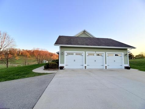 2393 Stony Run Road Independence WV 26374
