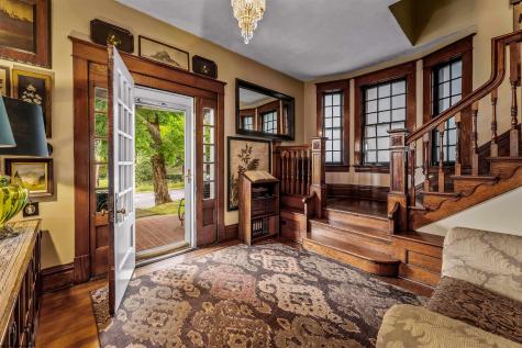 220 Grand Street Morgantown WV 26501
