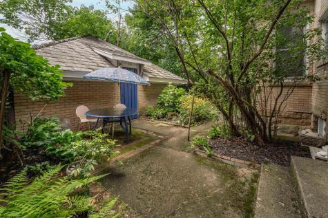 220 Grand Street Morgantown WV 26501